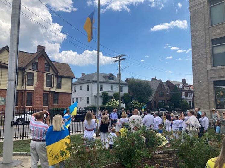 Blumenthal joined a Ukrainian flag raising ceremony in Bridgeport. 